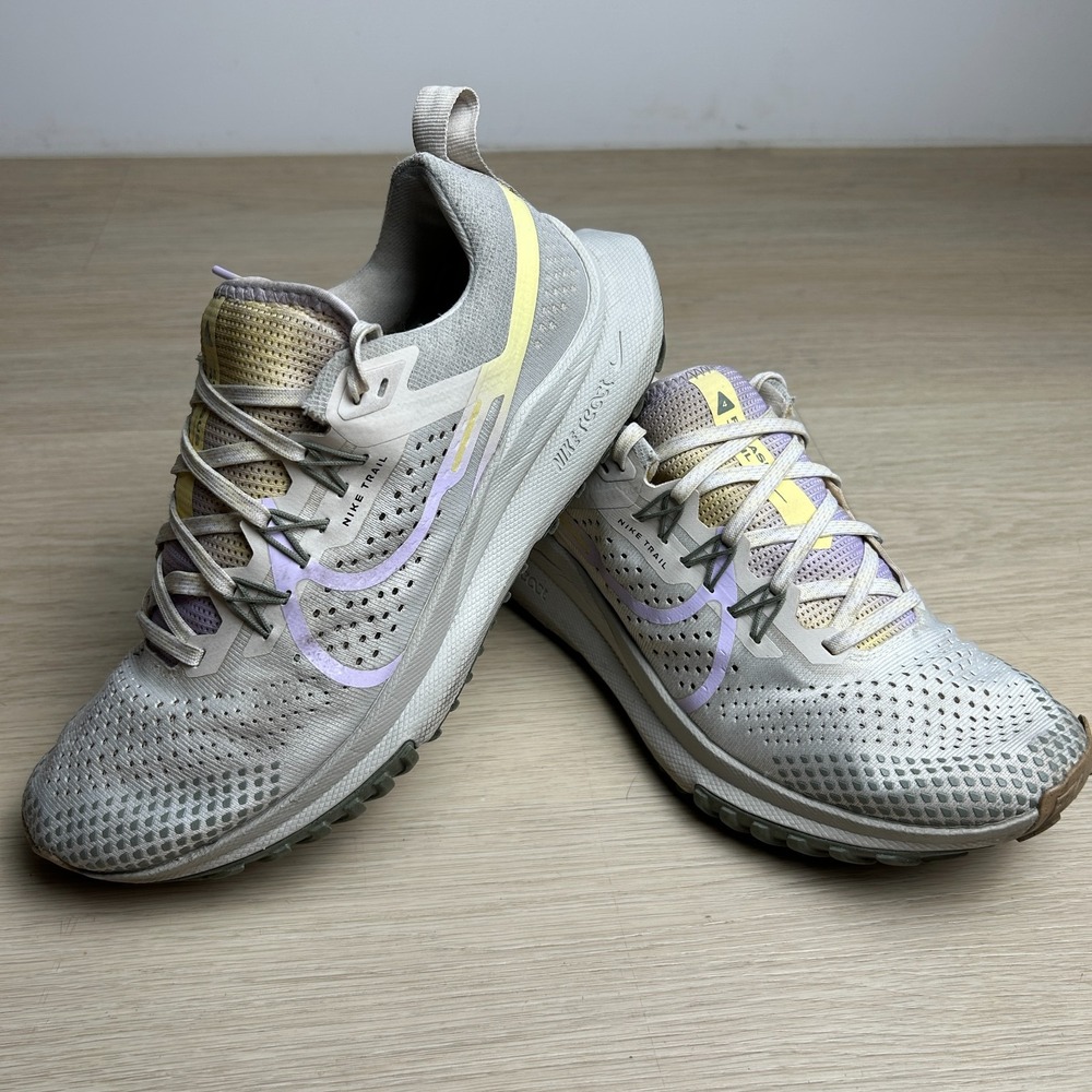 Nike React Pegasus Trail 4 Womens 8 Grey Lilac Yellow Running Shoes FZ5060-095